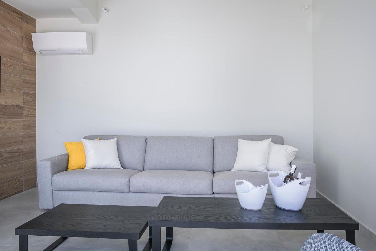 Oikos Boutique Residences Plateies Exteriör bild
